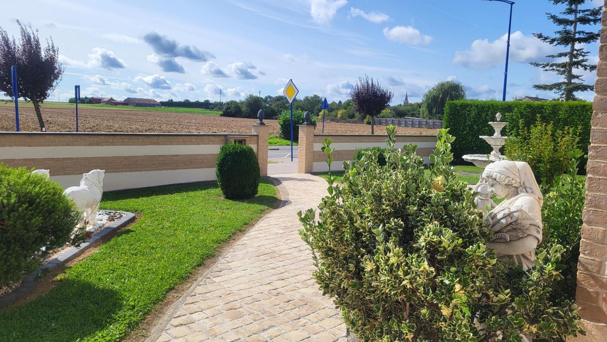 Maison d hôtes Salvatrice Rouvroy  Extérieur photo