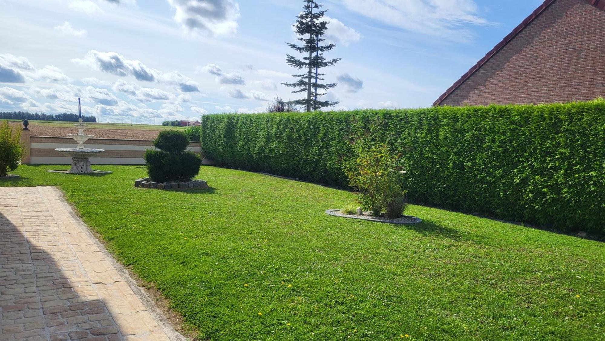 Maison d hôtes Salvatrice Rouvroy  Extérieur photo